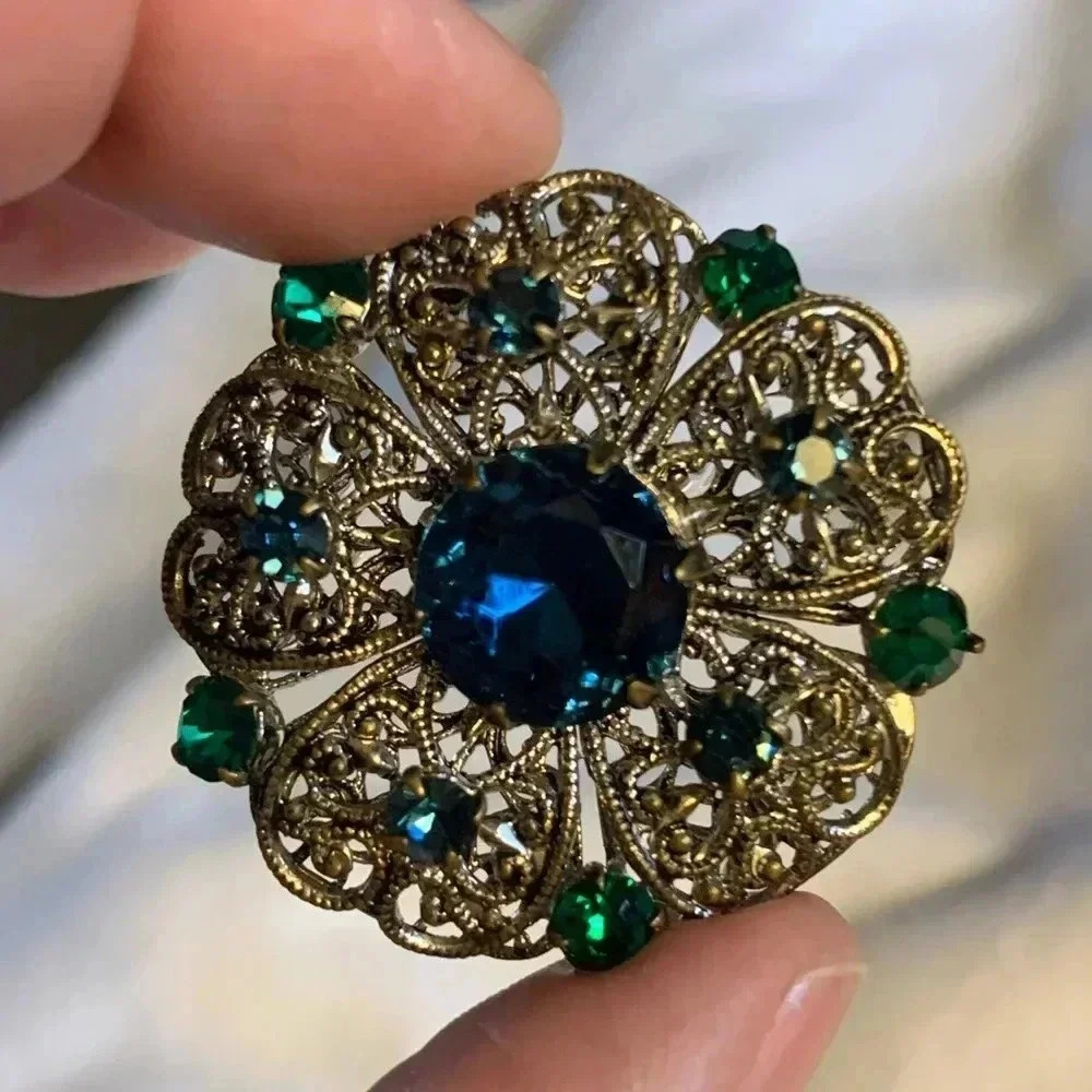 Vintage Grunge Czech glass brass filigree brooch w/ blue & green faceted stones